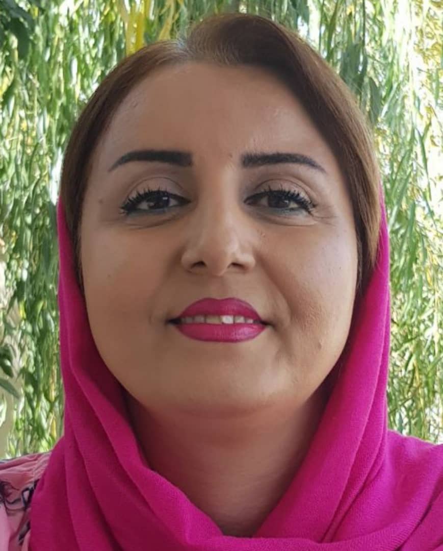 دکتر داروساز خانم نعمتی 